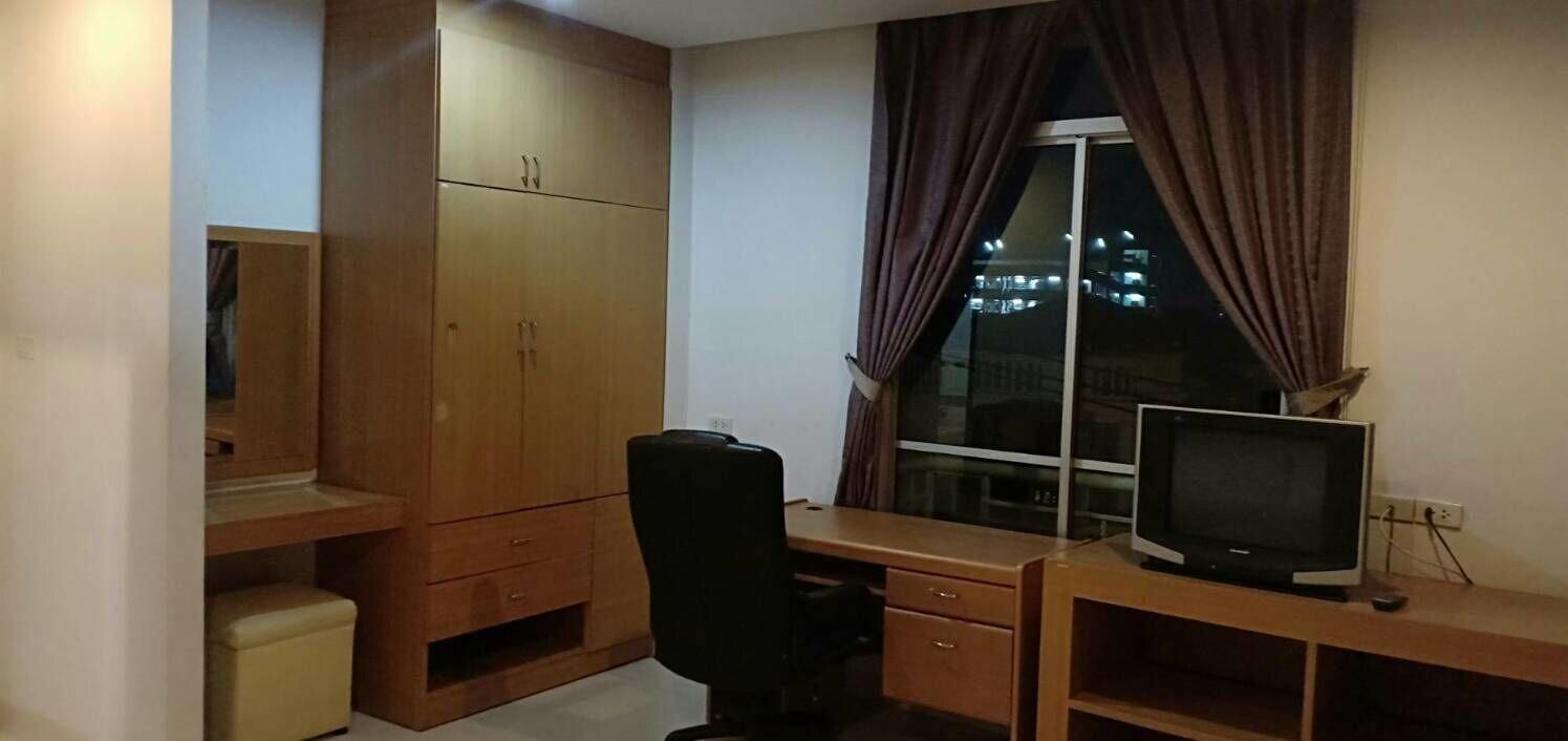 Sena House Hotel Bangkok Exterior photo
