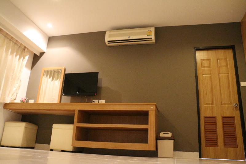 Sena House Hotel Bangkok Exterior photo