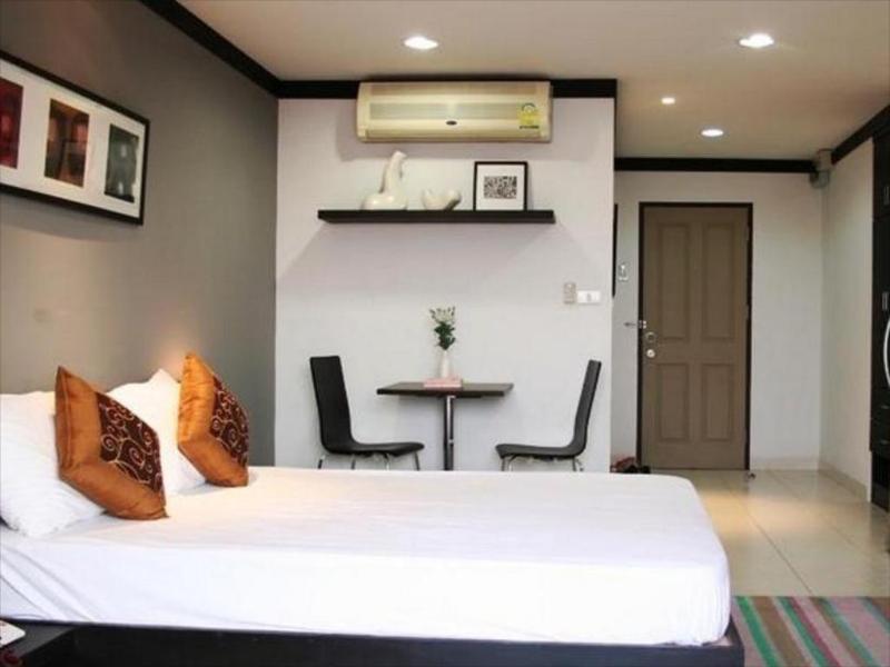 Sena House Hotel Bangkok Exterior photo