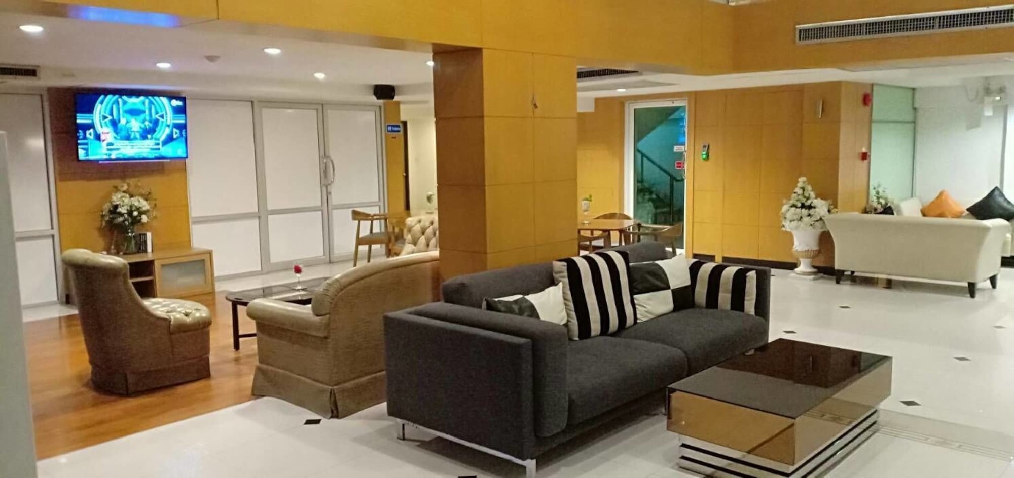 Sena House Hotel Bangkok Exterior photo