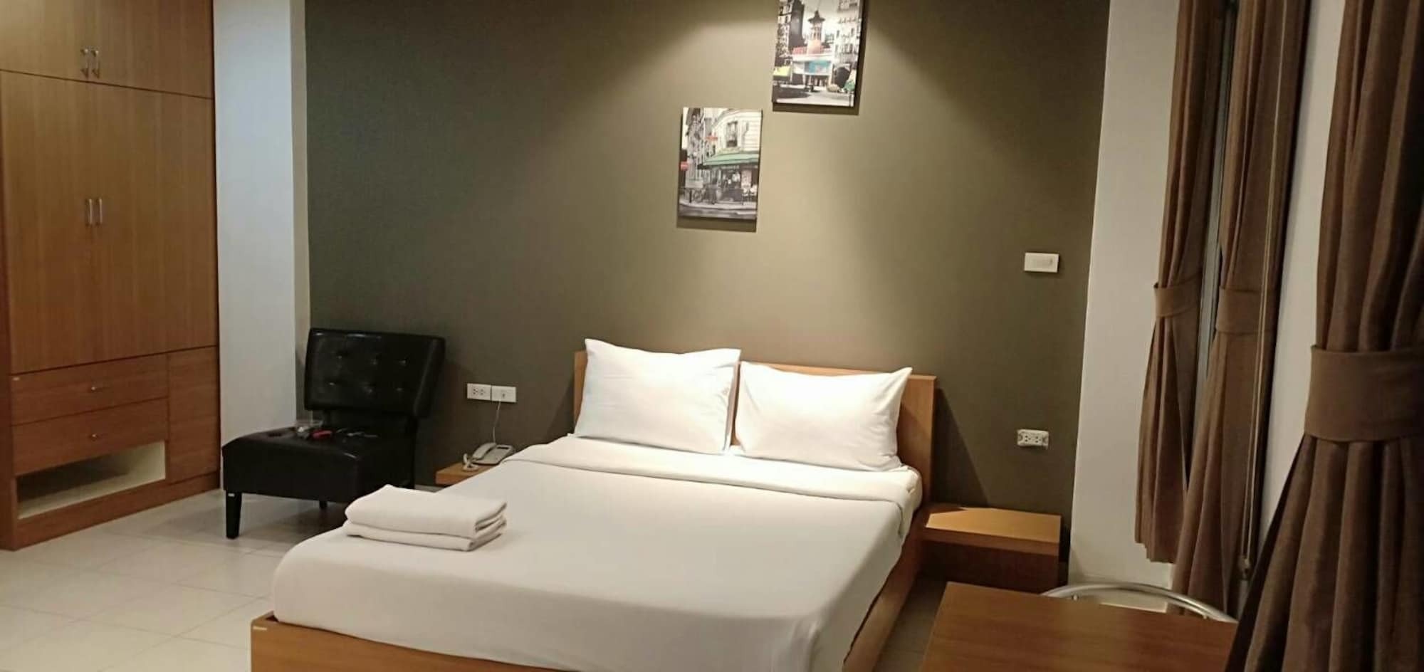 Sena House Hotel Bangkok Exterior photo